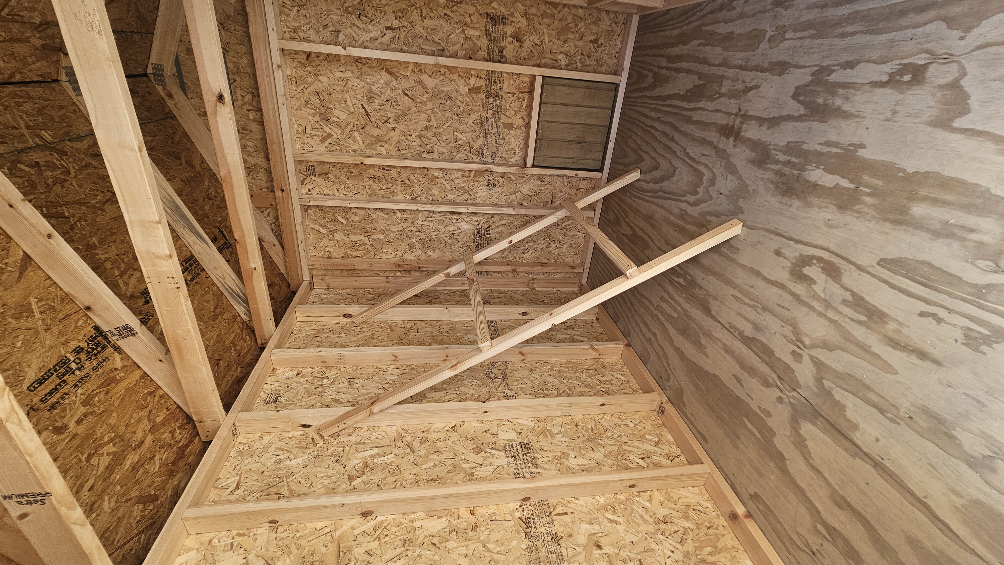 Chicken Coop 10