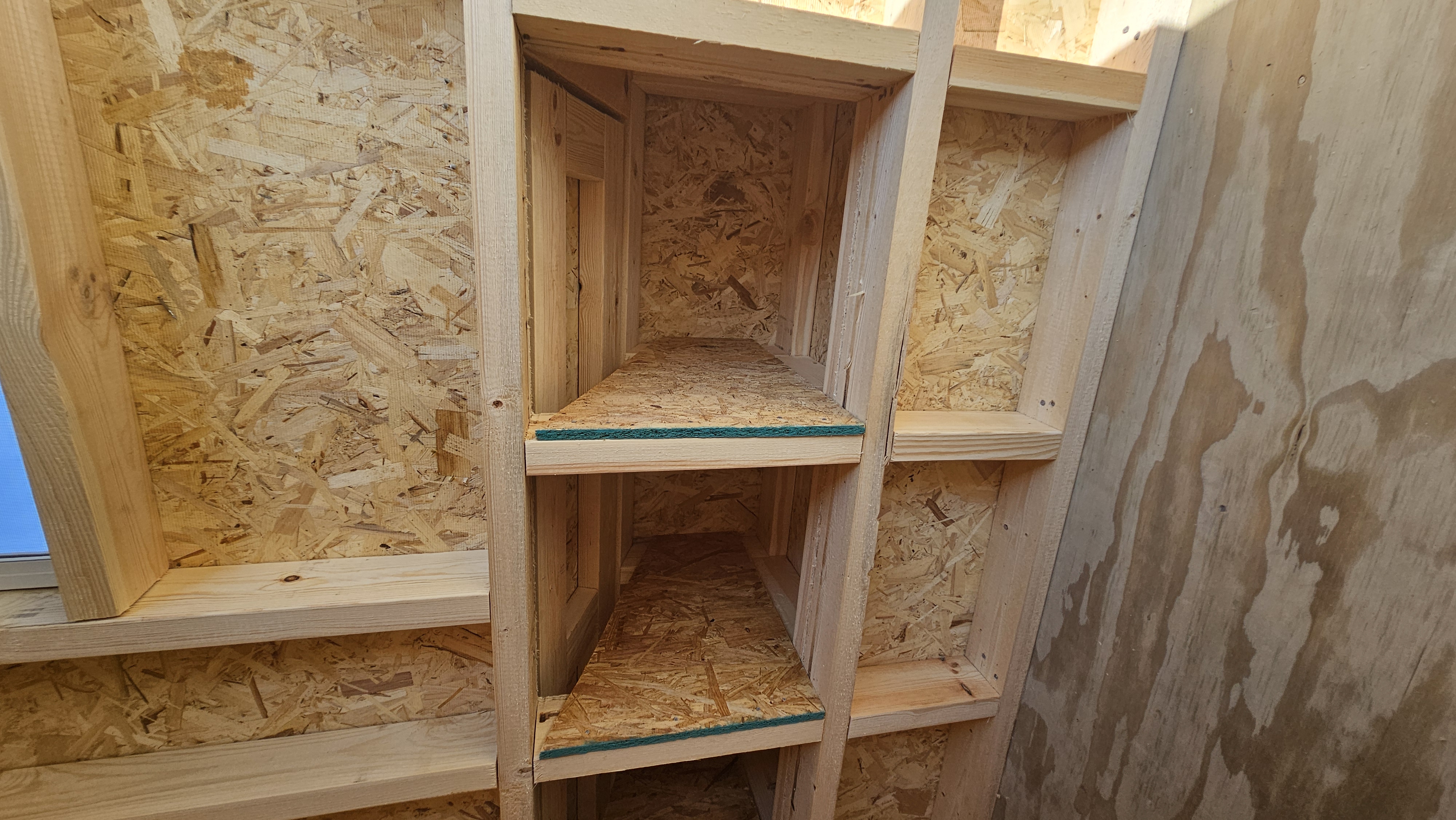 Chicken Coop 12