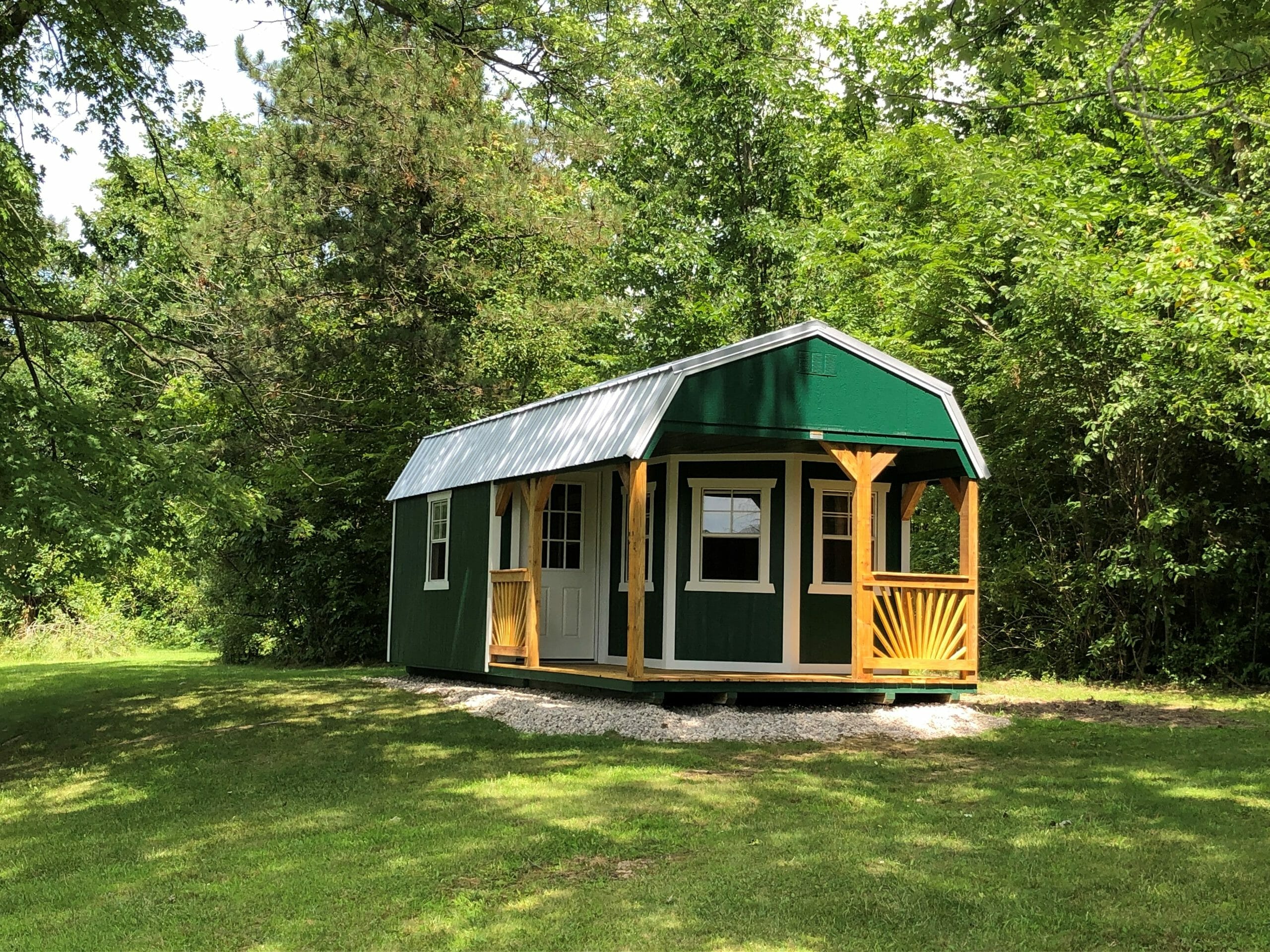 Deluxe Porch Lofted Barn 3