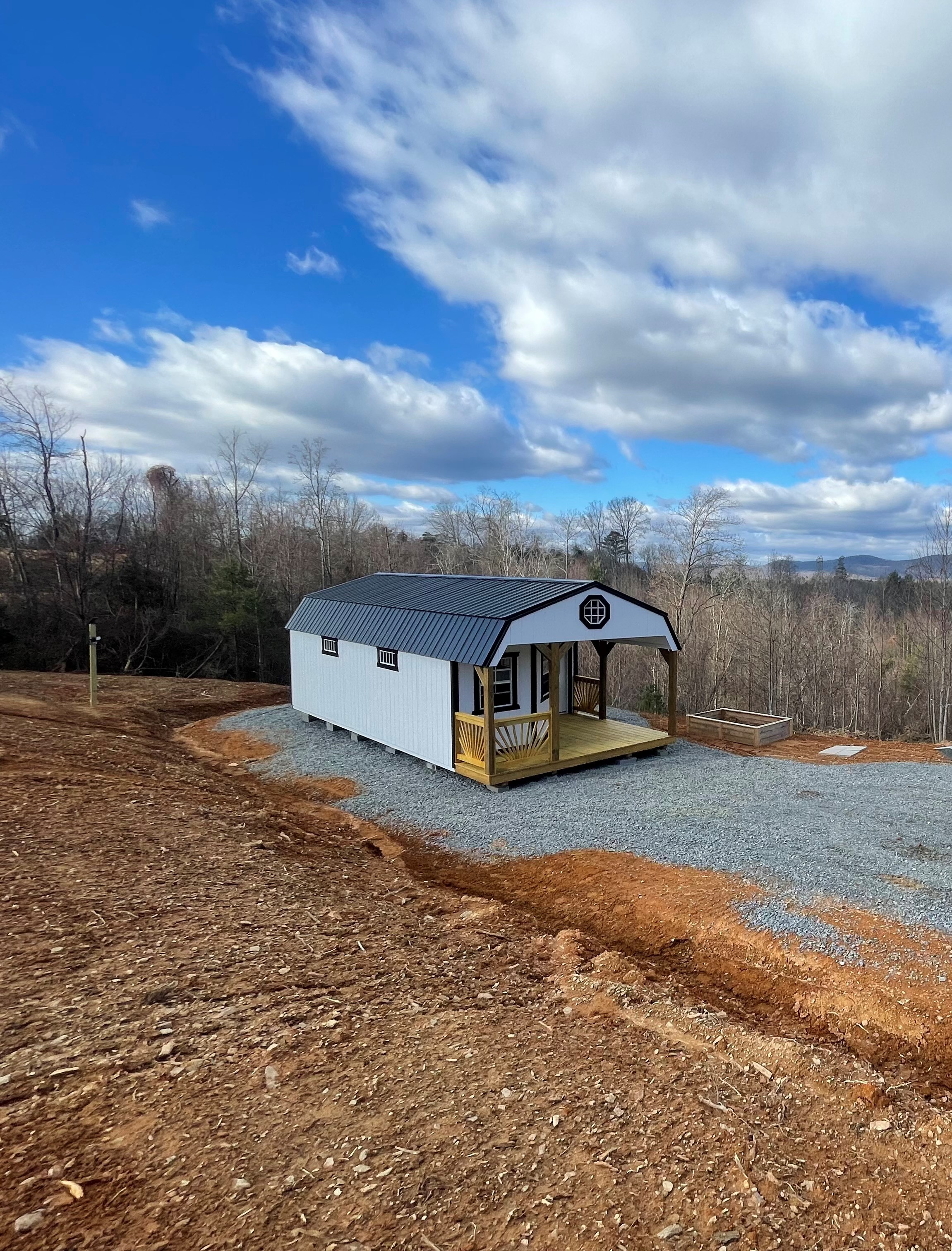 Deluxe Porch Lofted Barn 8